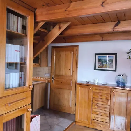 Apartma Z Razgledom شقة *