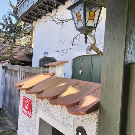 Apartma Z Razgledom شقة *